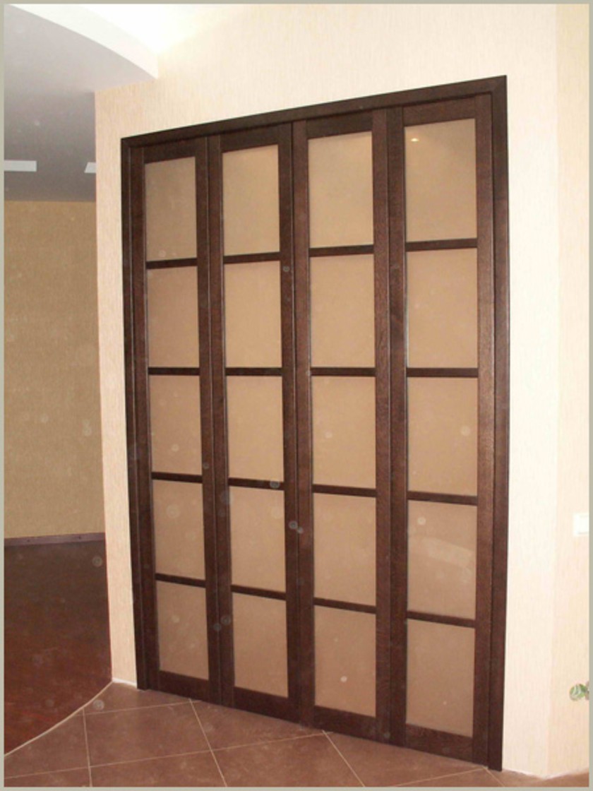 Двери гармошка с матовым стеклом и накладными разделителями Нур-Султан
