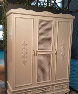 Распашные двери с декоративными накладками Нур-Султан